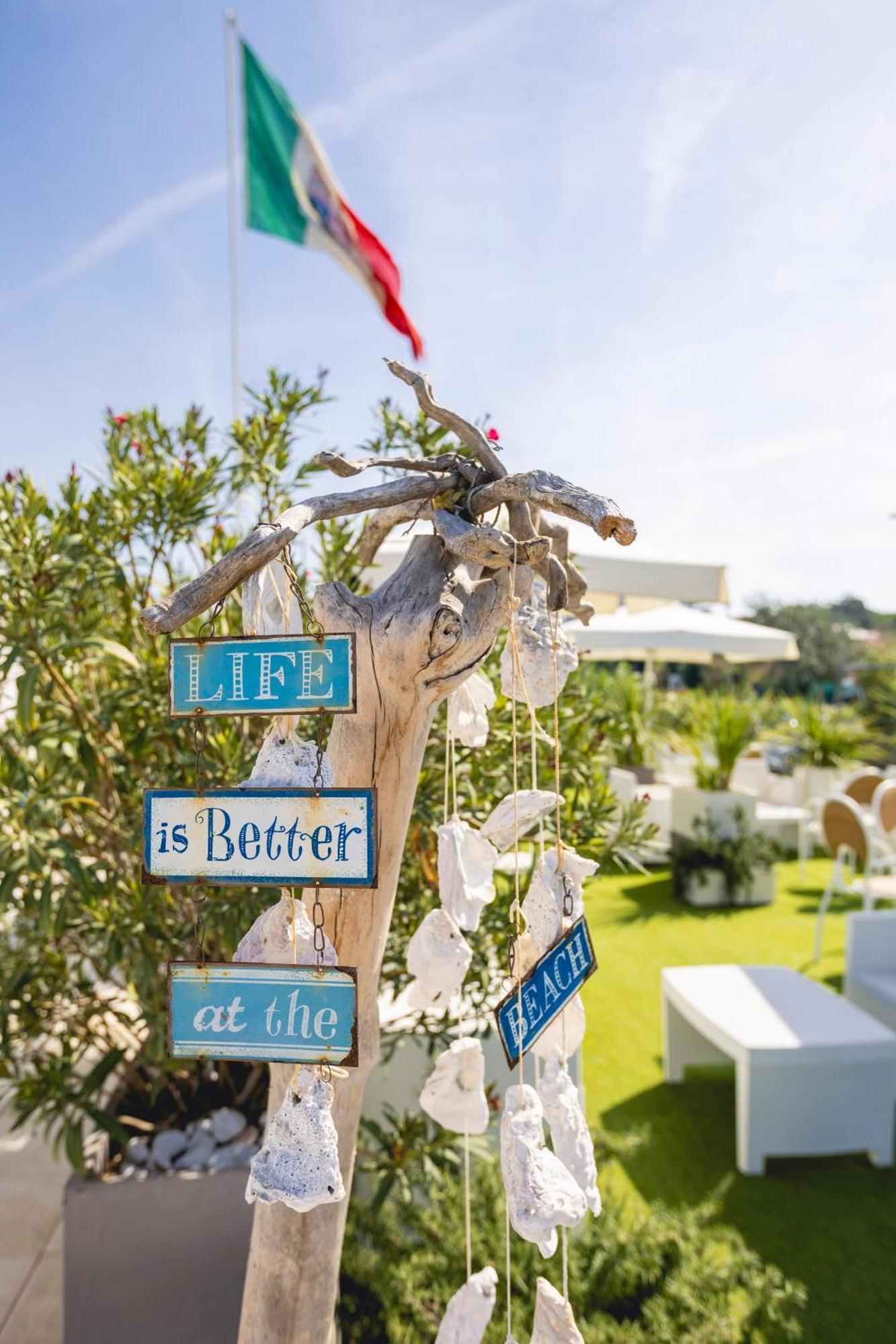 Hotel Saraceno Resort With Private Beach Мілано-Маріттіма Екстер'єр фото