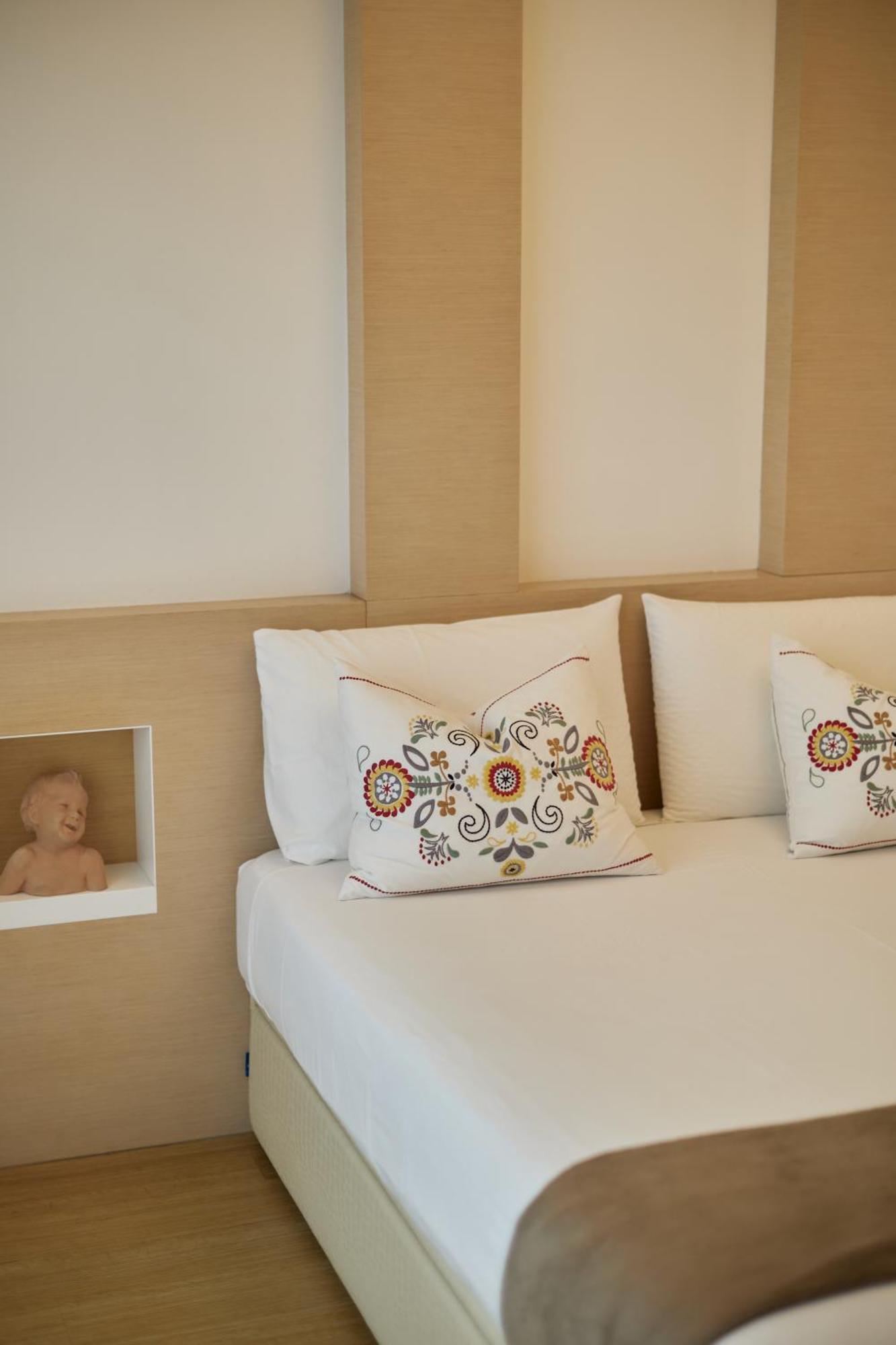 Hotel Saraceno Resort With Private Beach Мілано-Маріттіма Екстер'єр фото