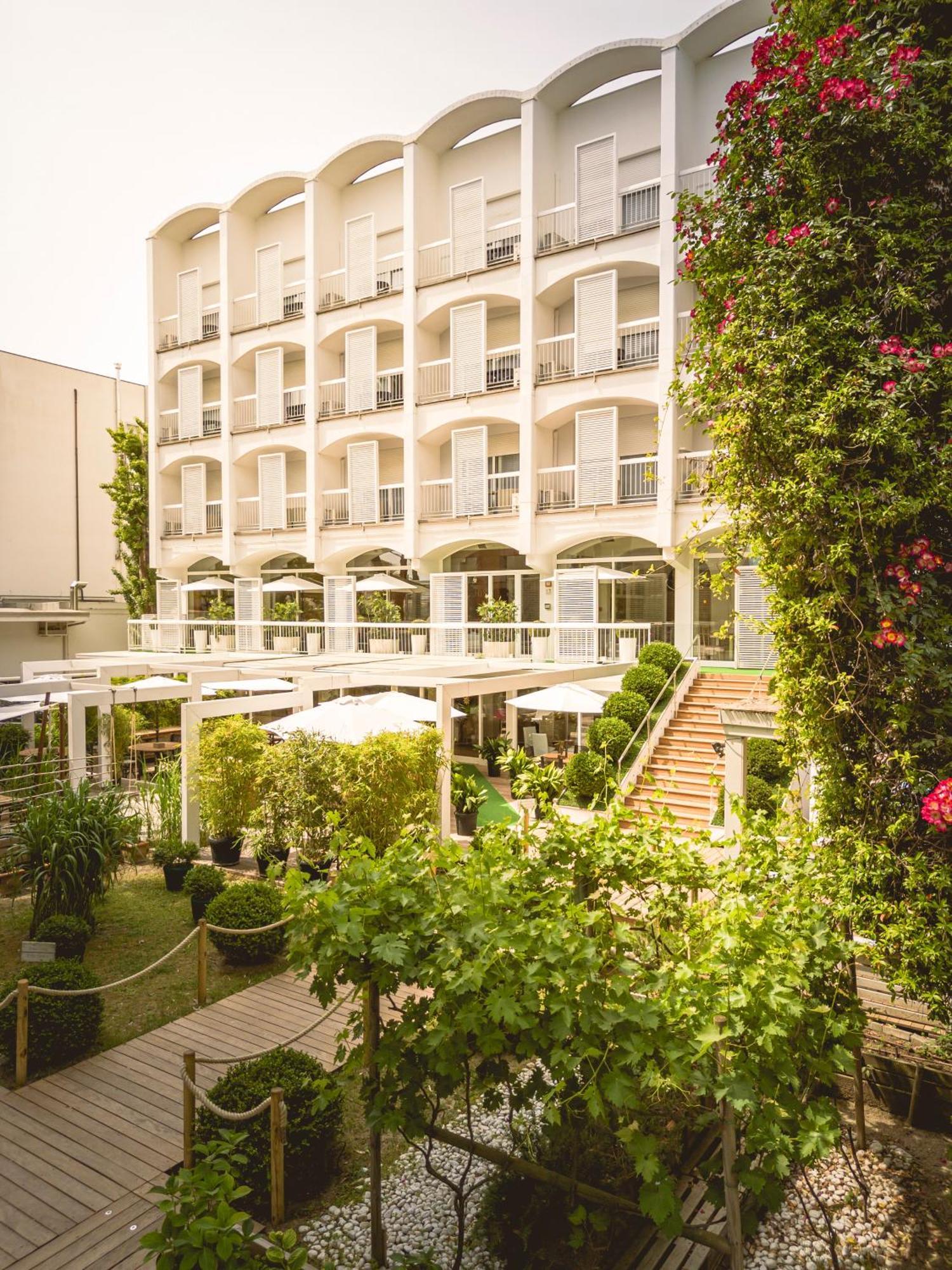 Hotel Saraceno Resort With Private Beach Мілано-Маріттіма Екстер'єр фото