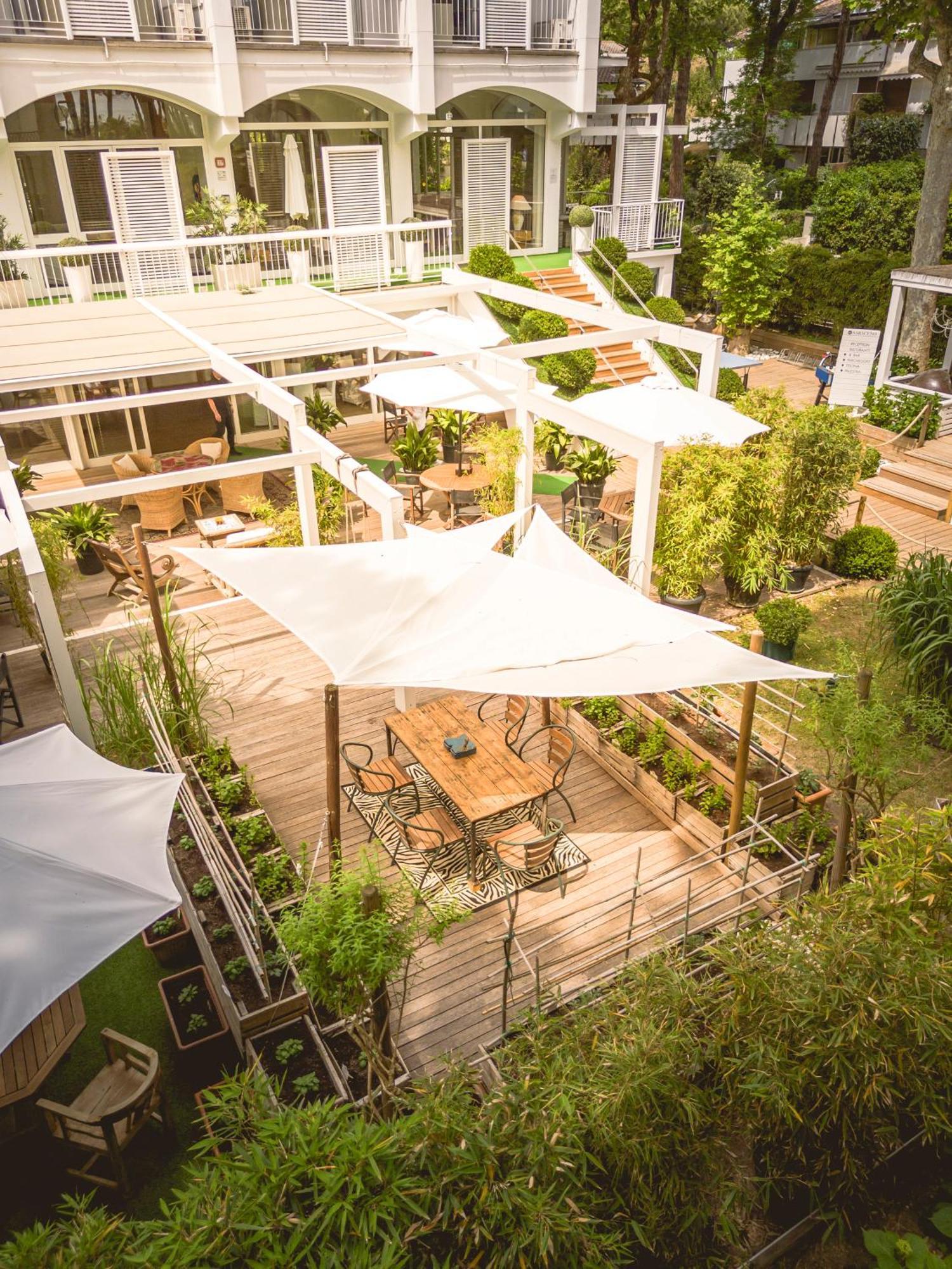 Hotel Saraceno Resort With Private Beach Мілано-Маріттіма Екстер'єр фото