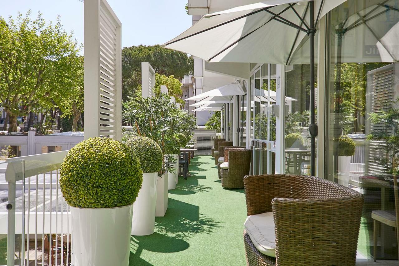Hotel Saraceno Resort With Private Beach Мілано-Маріттіма Екстер'єр фото